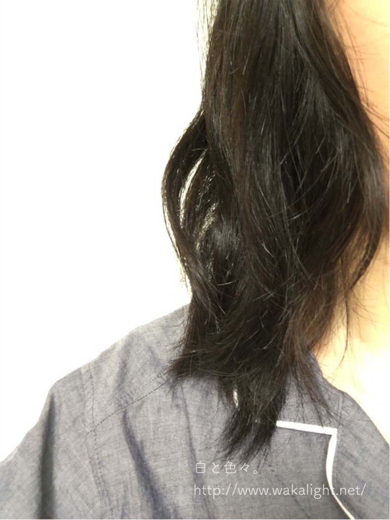 時短 傷まない 寝る前のひと手間で ゆるウェーブヘアの完成 白と色々